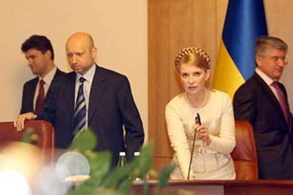 В понедельник Тимошенко собирает Кабмин