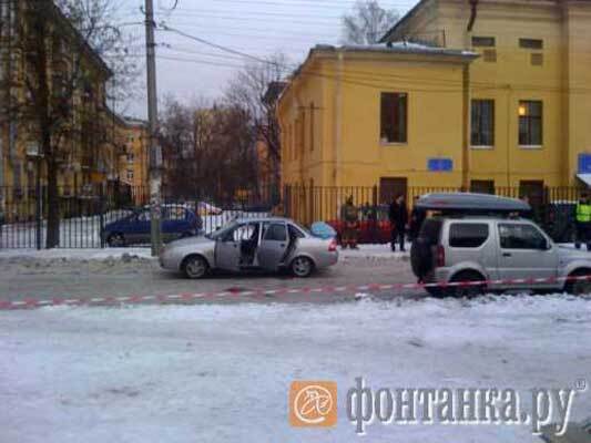 В Санкт-Петербурге взорвался автомобиль, погибли трое