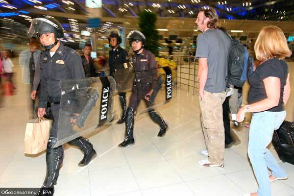 Літаки в Таїланд не літають, заблокований аеропорт