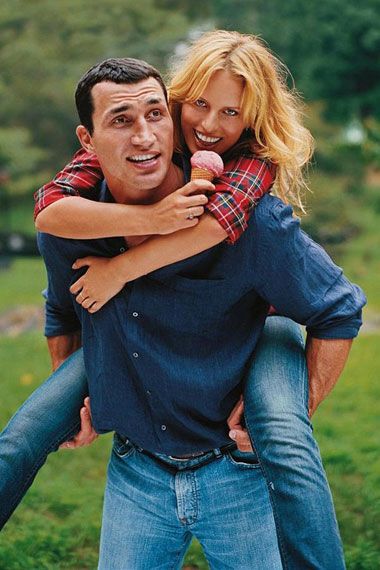 У подружки Владимира Кличко нет пупка!