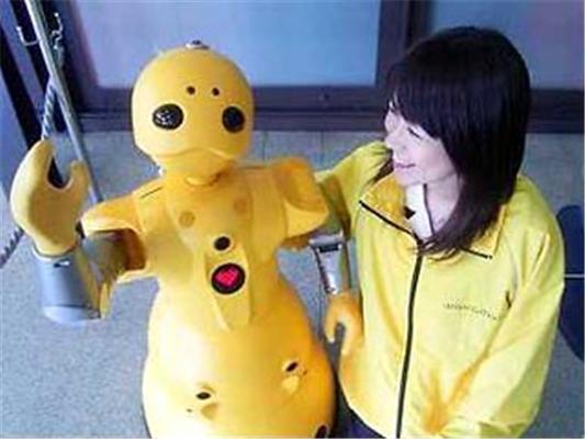 В японском театре играют люди и роботы