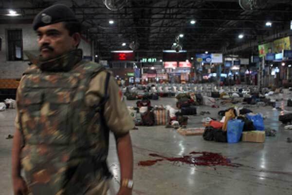 В Індії в захопленій терористами готелі прогримів вибух