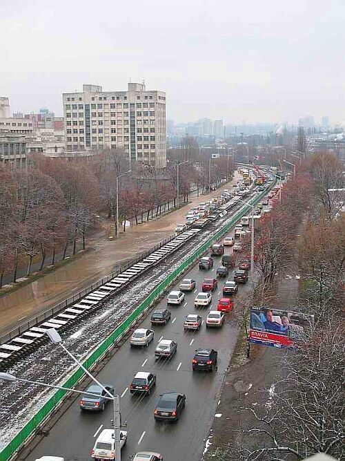 Ул. Борщаговская превратилась в море (ФОТО)