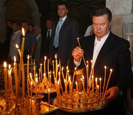 Янукович решил духовно очиститься