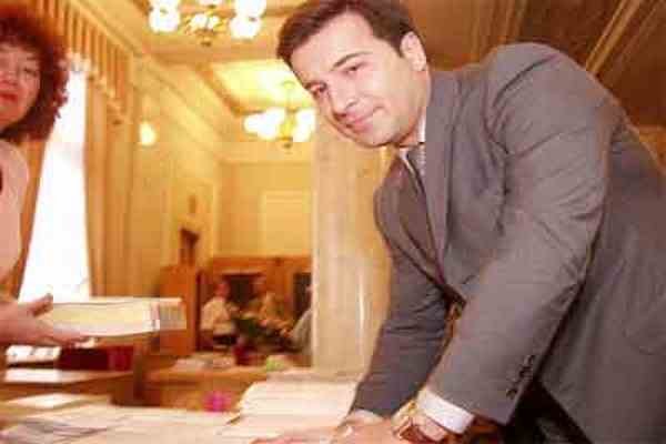 " Регіонали" знову шукають українську зброю в Осетії