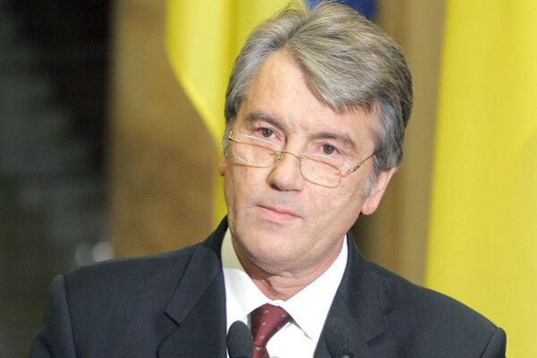 Ющенко убеждает МВФ не отказывать в деньгах