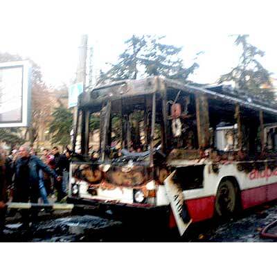 На Київській вулиці Сімферополя згорів тролейбус