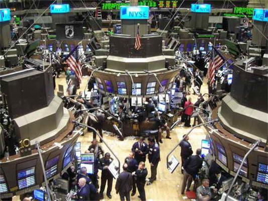 У 30 штатах США зафіксовано спад економіки