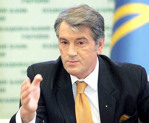 Ющенко покликав двох міністрів до себе