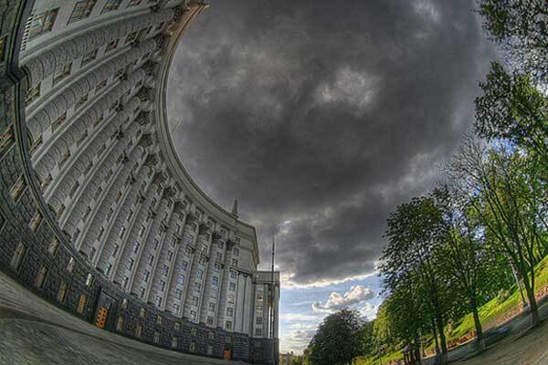 Кабмін хоче "заморозити" безкоштовне надання житла