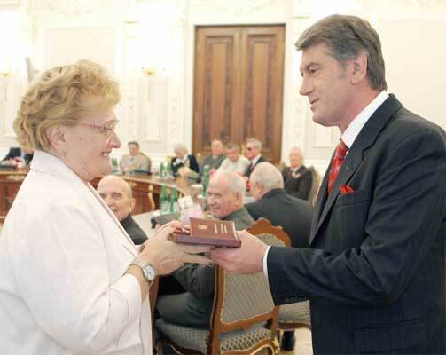 Ющенко привітав визволителів Києва від фашистів