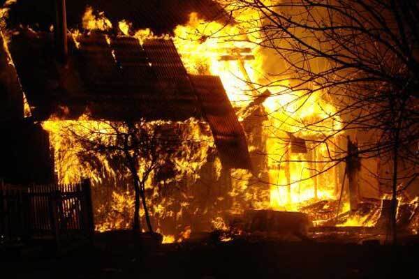 На Львівщині вандали спалили старовинну церкву