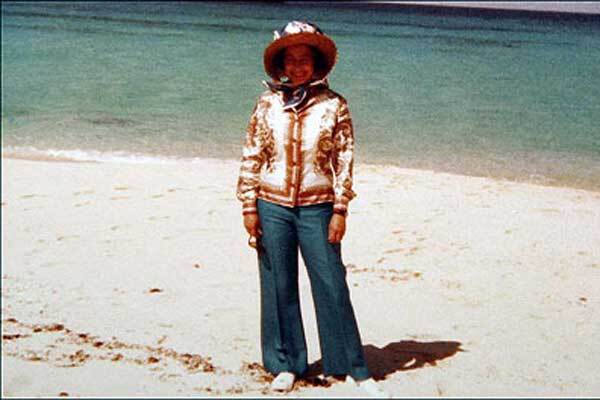 Королева Британії копіює стиль українських бабусь