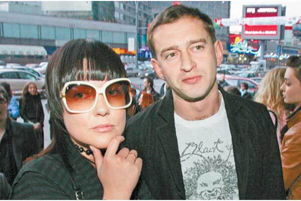 Хабенский не может похоронить жену