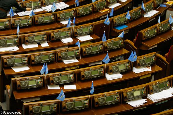 Регіонали не вірять у нову коаліцію і вимагають пояснень