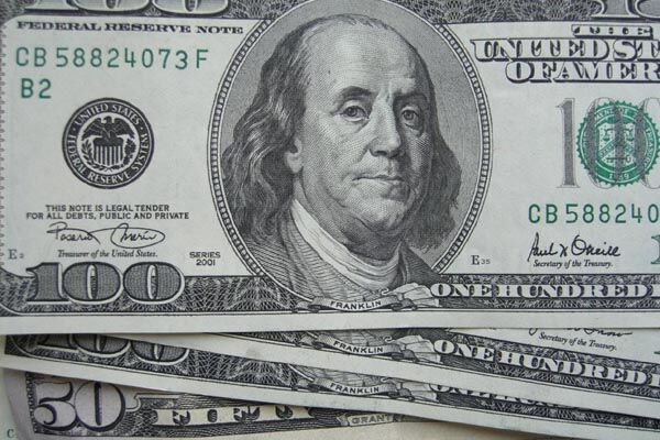 Долар і євро "округлили" курс