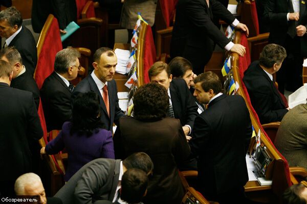 БЮТ лякає військової обстановкою