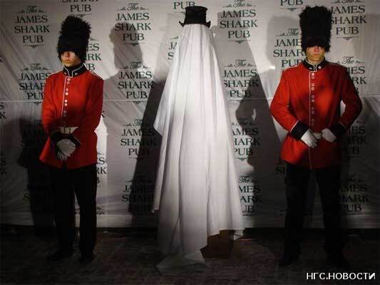 Абрамовичу поставили памятник. ФОТО