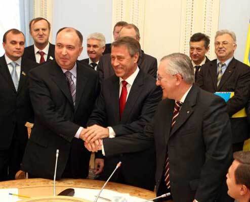 Коаліція: все-таки вона крутиться!