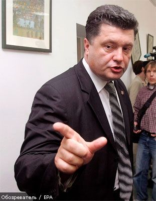 Порошенко звинуватив правління НБУ 