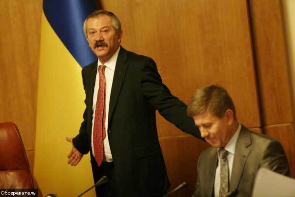 Держава втратила контроль над витратами