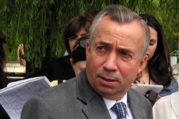 Мэр Донецка возложил финансовые проблемы на Ющенко