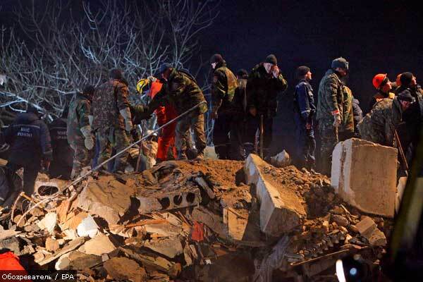 В Евпатории взрывом разрушено 2 подъезда дома. ВИДЕО