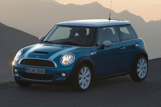 28 тыс. Mini Cooper S отзывают из-за слишком длинной выхлопной