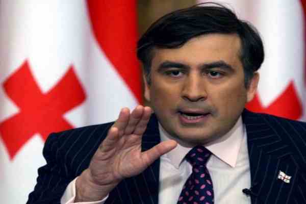 Саакашвили откажется от власти в пользу парламента
