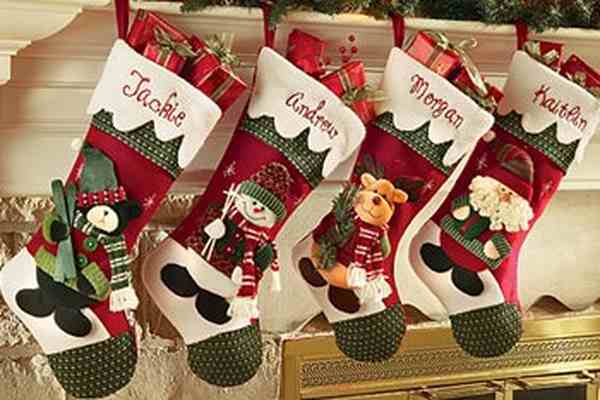 Кризис вынуждает продавать подарки к Рождеству