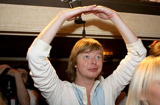 Жаркая вечеринка "Мобильных блондинок"