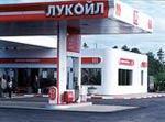 Российские нефтяные компании оштрафованы за дорогой бензин