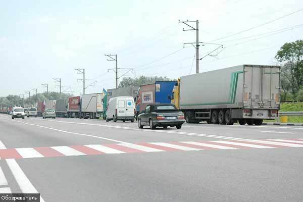 За въезд тяжелых грузовиков в Россию придется платить