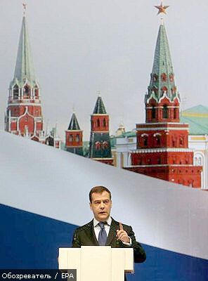 Победу Медведева на выборах называют мировым событием
