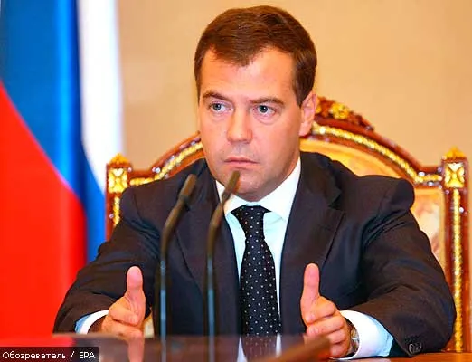 Медведев отбрасывает возможность "холодной войны"