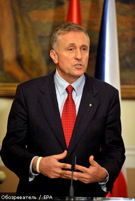 Прем'єра Чехії переобрали главою правлячої партії