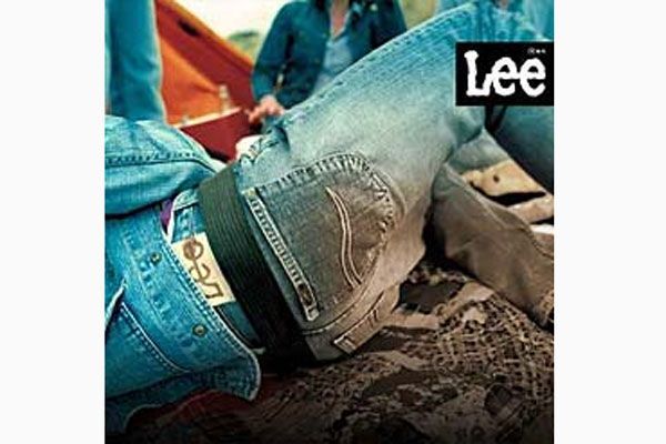 Lee пропонує повернути джинси зі складкою