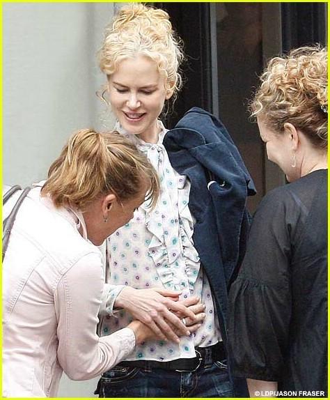 Все хотят потрогать Николь Кидман