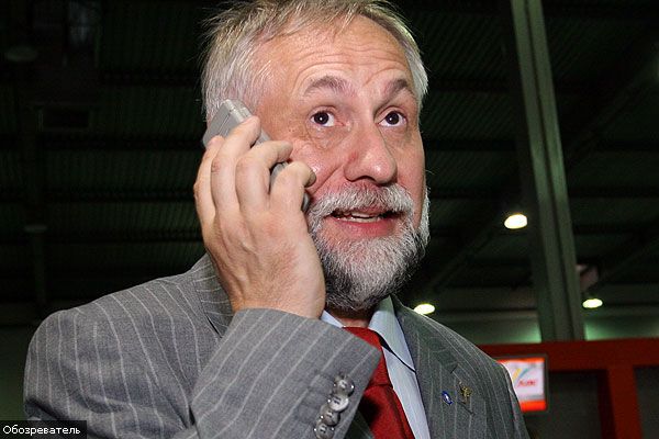 Регионал разбил голову бютовцу