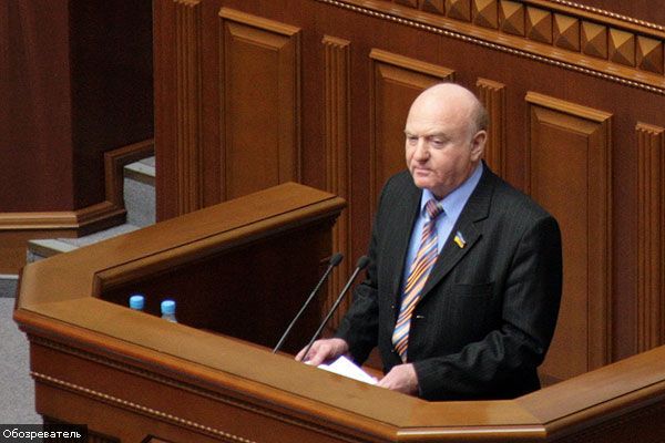 Оппозиция хочет на каникулы