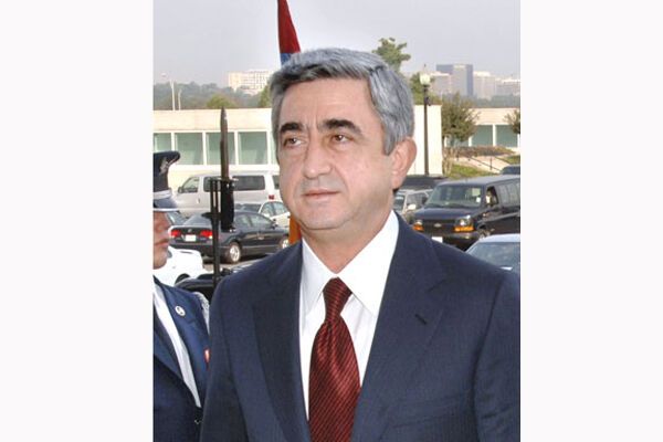 Премьер-министр Армении почти стал президентом