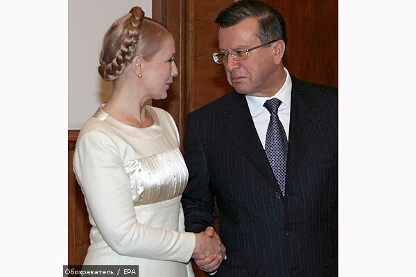 Тимошенко явилась к Путину в свадебном платье?