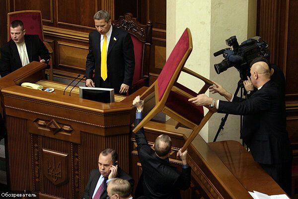 Названа дата разблокирования парламента