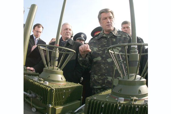 Президент обязал химиков уничтожать боеприпасы