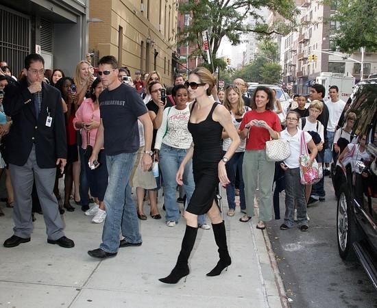 Их разлучили после рождения