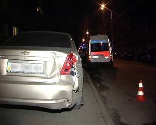 Сп’яніла  водійка не розминулася з припаркованим авто