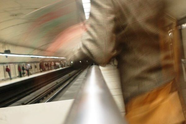 Семикласник кинувся під потяг: що приховують вчителя?