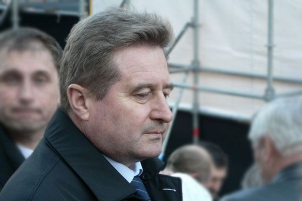 Вінський "окільцює" Київ