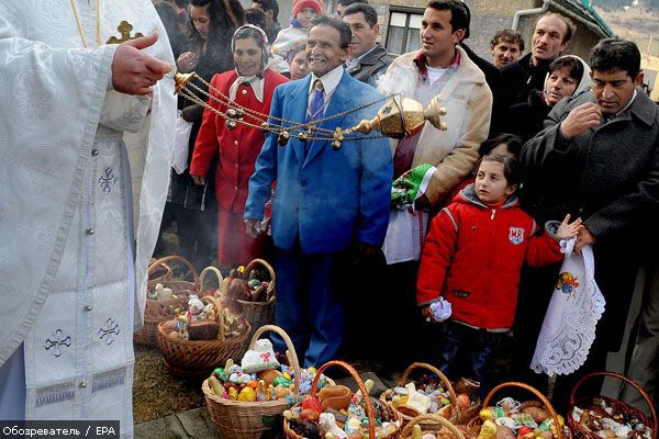 Католики всього світу святкують Великдень