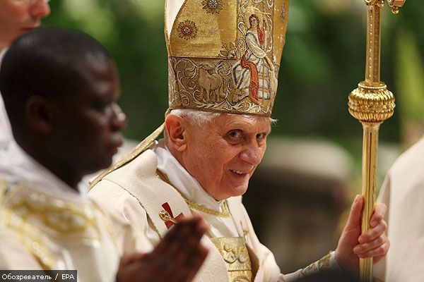 Католики всього світу святкують Великдень